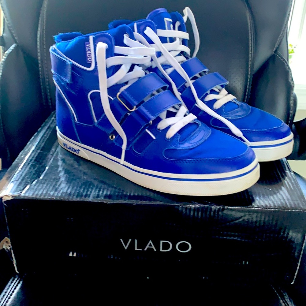 Men’s footwear
